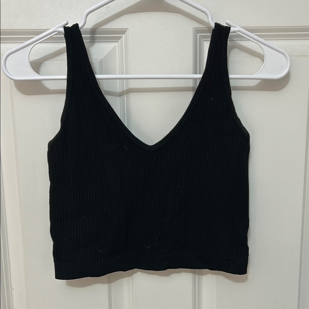 H&M Black Ribbed V-Neck Women's Top size small pit to pit 12 inches